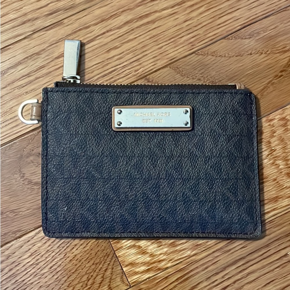 Michael Kors, wrist wallet